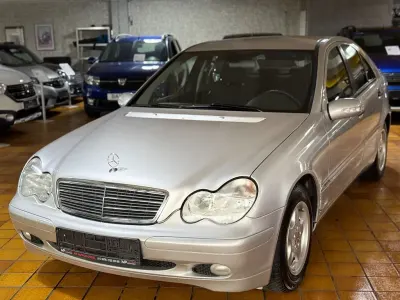 Gebraucht Mercedes C180 143 PS (105 kW) 2003 Silber Limousine