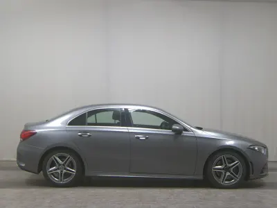 Gebraucht Mercedes A220 AMG line 190 PS (139 kW) 2021 Mountaingrau met Limousine