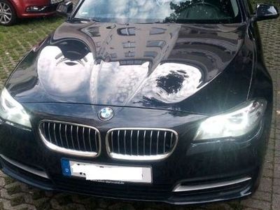 gebraucht BMW 530 d F11 LCI xDrive mit Panorama/Leder/Standheizung etc.
