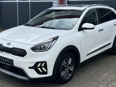 Gebraucht Kia Niro Spirit 105 PS (77 kW) 2020 (ud) schneeweiss SUV
