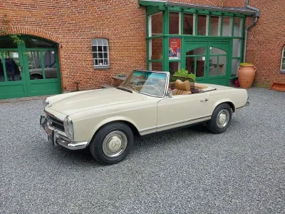 Gebraucht Mercedes 230 150 PS (110 kW) 1965 Weiß Cabrio