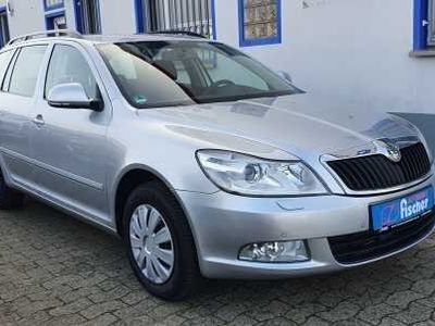 Silber metallic Gebraucht 2013 Skoda Octavia Ambition Kombi | 9.750 € (Fairer Preis)