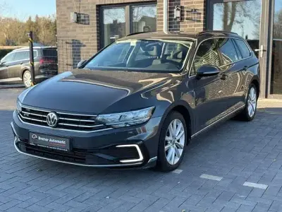Gebraucht VW Passat GTE 156 PS (114 kW) 2019 Grau Kombi