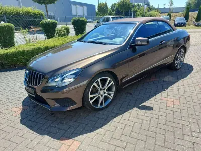 Gebraucht Mercedes E250 211 PS (155 kW) 2014 Dolomitbraun  metalliclack Cabrio