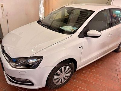 Weiß Gebraucht 2015 VW Polo LOUNGE Limousine | 8.940 € (Fairer Preis)