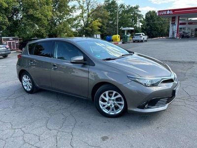 Toyota Auris Hybrid