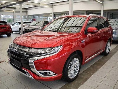 Dynamikrot Gebraucht 2021 Mitsubishi Outlander P-HEV Plus SUV | 24.890 € (Fairer Preis)