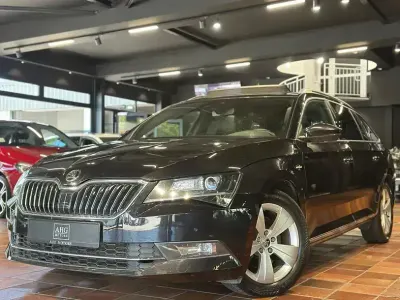 Gebraucht Skoda Superb LAURIN & KLEMENT 190 PS (139 kW) 2019 Schwarz Kombi