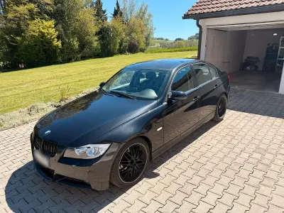 Gebraucht BMW 320 M Sport 150 PS (110 kW) 2011 Schwarz Limousine
