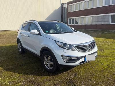Gebraucht Kia Sportage Spirit 184 PS (135 kW) 2012 Weiß SUV