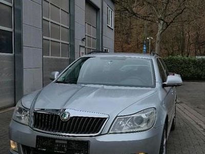 Gebraucht Skoda Octavia 140 PS (102 kW) 2012 Silber Kombi