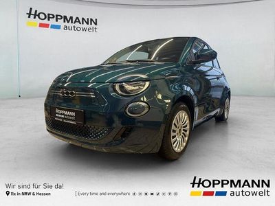 Grün Gebraucht 2022 Fiat 500e Limousine | 14.990 € (Etwas zu teuer)