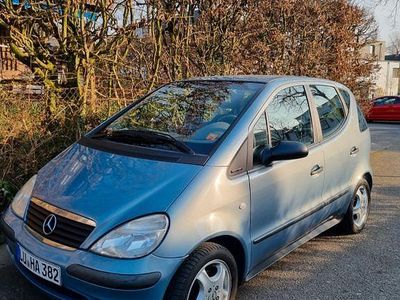 Blau Gebraucht 2002 Mercedes A170 Avantgarde Van / Kleinbus | 1.650 € (Teuer)