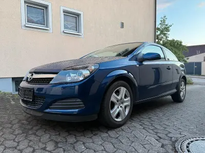 Gebraucht Opel Astra GTC 116 PS (85 kW) 2008 Blau Limousine