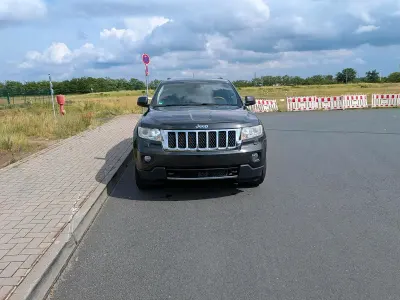Gebraucht Jeep Grand Cherokee Overland 352 PS (258 kW) 2011 Grau SUV