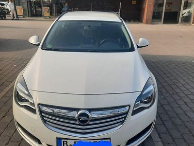 Gebraucht Opel Insignia 120 PS (88 kW) 2013 Weiß Kombi