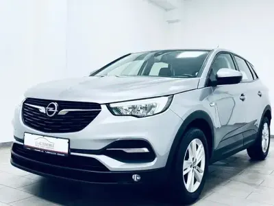 Second-hand Opel Grandland X Business Edition 131 CP (96 kW) 2021 Gri SUV