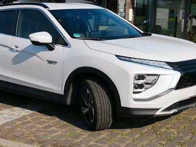Gebraucht Mitsubishi Eclipse Cross Basis 188 PS (138 kW) 2022 Weiß SUV