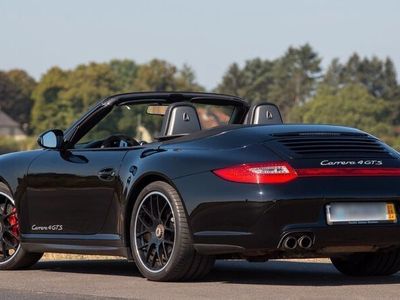 Porsche 911 Carrera 4 Cabriolet