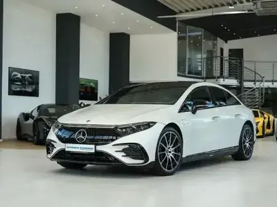 Gebraucht Mercedes EQS450+ AMG line 244 kW (333 PS) 2022 Diamantweiss  metalliclack Limousine