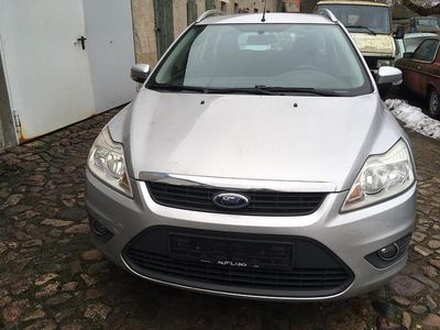 Gebraucht Ford Focus 101 PS (74 kW) 2009 Silber Kombi