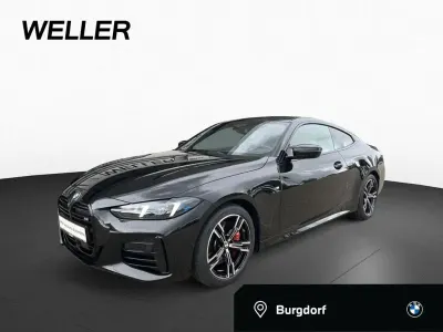 Gebraucht BMW M440 M Sport 340 PS (250 kW) 2025 Black sapphire (schwarz) Coupé