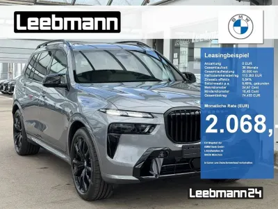 Neu BMW X7 M Sport 530 PS (389 kW) 2026 Grau SUV
