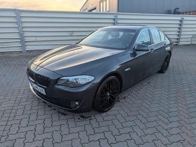 Gebraucht BMW 523 204 PS (150 kW) 2010 Schwarz Limousine
