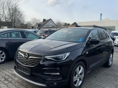 Gebraucht Opel Grandland X 120 PS (88 kW) 2018 Schwarz SUV