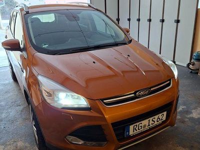 Gebraucht Ford Kuga Individual 150 PS (110 kW) 2016 Orange SUV