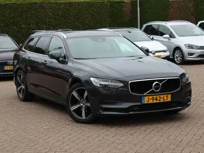 Gebraucht Volvo V90 Momentum 150 PS (110 kW) 2017 Grau Kombi