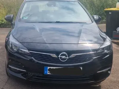 Gebraucht Opel Astra Edition 131 PS (96 kW) 2020 Schwarz Kombi