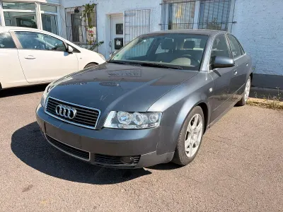 Gebraucht Audi A4 131 PS (96 kW) 2003 Grau Limousine