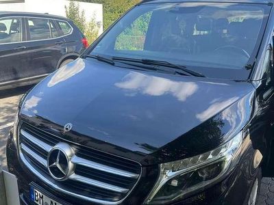 Mercedes V220