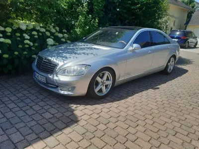 Gebraucht Mercedes S500 387 PS (284 kW) 2006 Grau Limousine
