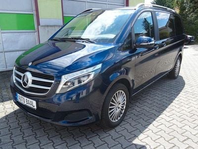 Gebraucht Mercedes V250 Edition 190 PS (139 kW) 2015 Blau Van / Kleinbus
