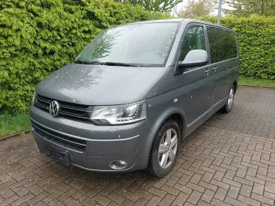 Gebraucht VW Multivan Highline 179 PS (131 kW) 2015 Grau Van / Kleinbus