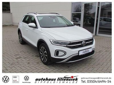 Second-hand VW T-Roc Style 150 CP (110 kW) 2023 Alb SUV