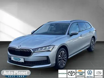 Gebraucht Skoda Superb Essence 150 PS (110 kW) 2026 Silber Kombi