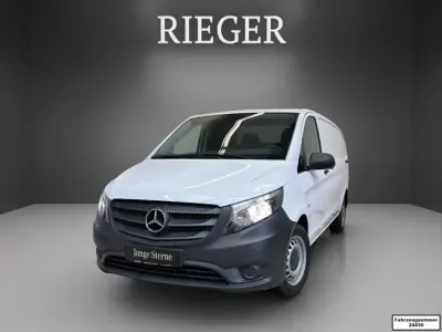 Gebraucht Mercedes Vito 163 PS (119 kW) 2024 Arktikweiß Van