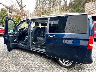 Gebraucht Mercedes V220 163 PS (119 kW) 2015 Blau Van / Kleinbus