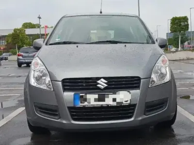 Gebraucht Suzuki Splash 94 PS (69 kW) 2011 Grau Kleinwagen