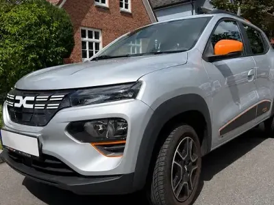 Gebraucht Dacia Spring Comfort Plus 33 kW (45 PS) 2022 Silber Kleinwagen