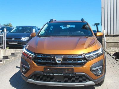 Usata Dacia Sandero Comfort 101 CV (74 kW) 2022 Arancione Monovolume