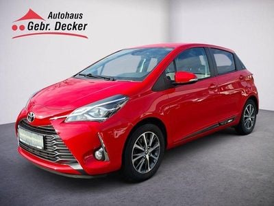 Gebraucht Toyota Yaris Club 111 PS (81 kW) 2019 Vulcanorot Limousine