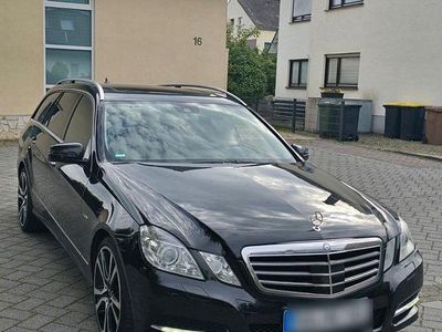 Mercedes E300