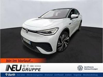 Gebraucht VW ID.5 Pro Performance 150 kW (204 PS) 2023 Weiß (gletscherweiß schwarz) SUV