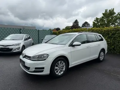 Gebraucht VW Golf VII Trendline 110 PS (80 kW) 2017 Weiß Kombi