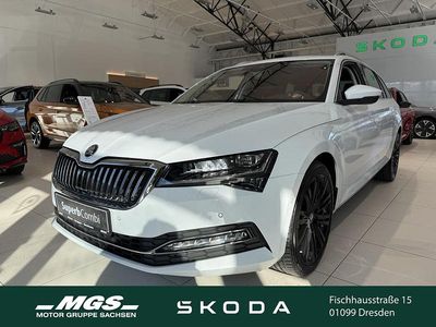 Gebraucht Skoda Superb Style 190 PS (139 kW) 2023 Moonweiss metallic Kombi