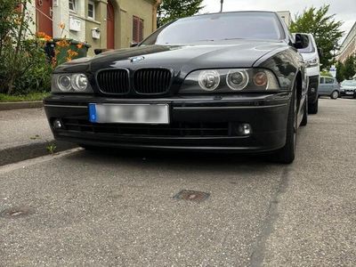 BMW 525